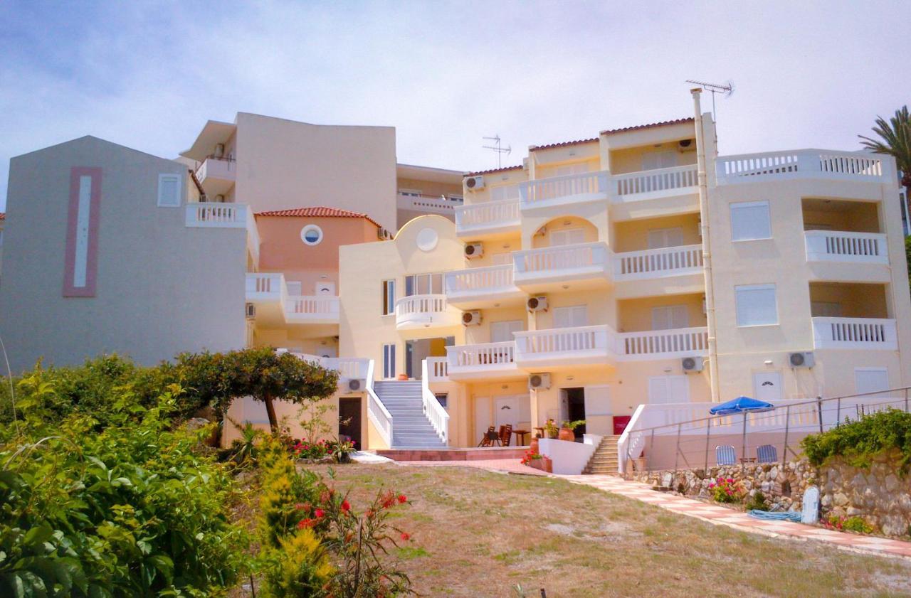 卡里玛拉酒店 Agia Marina 外观 照片